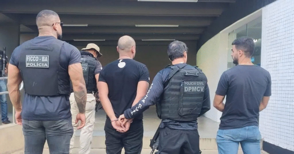 Preso em Camaçari Homem Acusado de Estupro de Enteada na Bahia