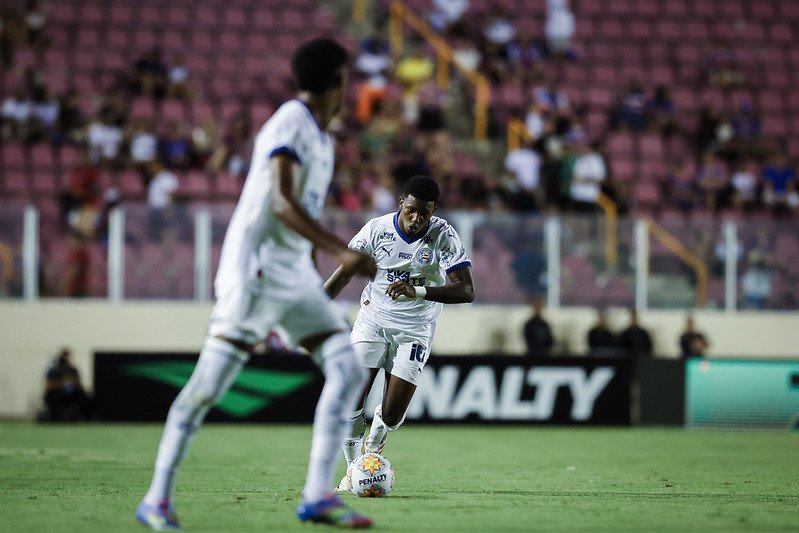 Bahia sofre derrota, mas mantém liderança na Copa do Nordeste